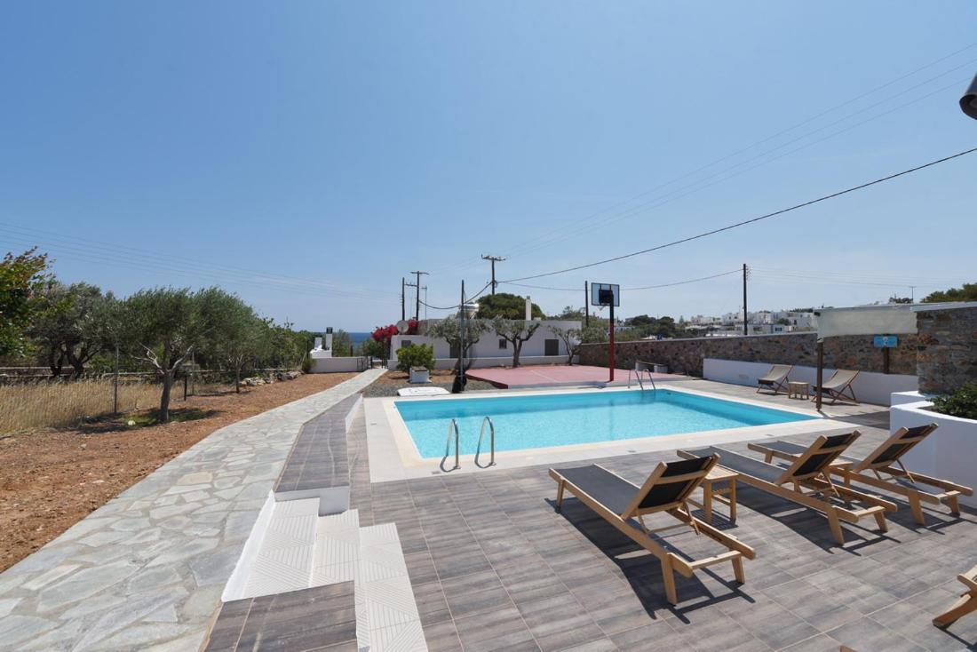 Flora'S Beach And Pool Villa In Syros Liaropá Zewnętrze zdjęcie